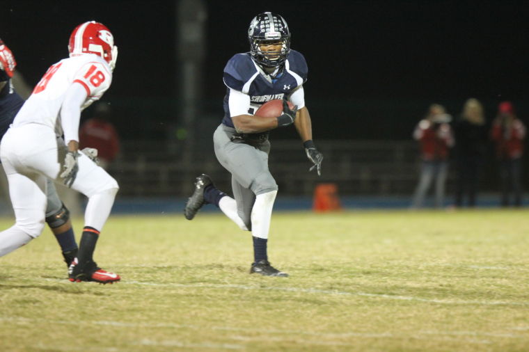 ShoemakerBeltonFootball112.JPG